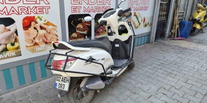 Otomobil ile motosiklet çarpıştı: 1 yaralı