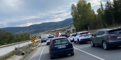 Yol çalışması 21 ilin geçiş noktasını kilitledi