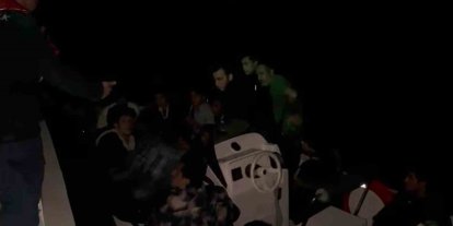 Mobil radar tespit etti, düzensiz göçmenler yakalandı