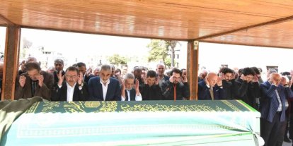 Palandöken Belediyesi eski başkanı Orhan Bulutlar’ın acı günü: Kız Kardeşi Edibe Avcı son yolculuğuna uğurlandı