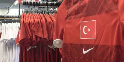Ay yıldızlı formalar Bursastore’da satışa çıktı