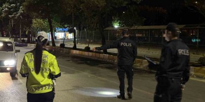 Polis ekiplerinin huzur ve güvenlik uygulamaları aralıksız sürüyor