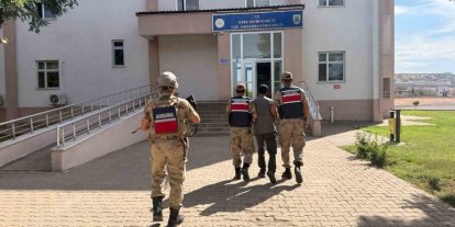 Bingöl’de jandarmadan uyuşturucu ve kaçakçılık operasyonları