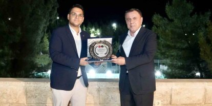 Başkan Şahin, Midyat Devlet Hastanesi yönetimi ve hekimlerle bir araya geldi