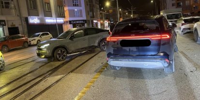 Trafik kazası sebebiyle tramvay seferleri aksadı