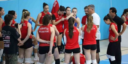 Turgutlu’da voleybol heyecanı başlıyor