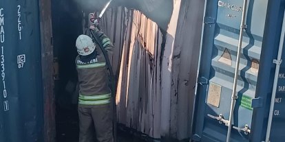 Dörtyol’da konteyner yangını