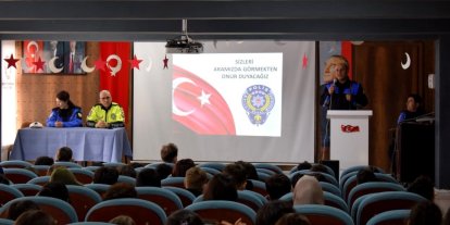 Polis ekipleri öğrencileri bilgilendirdi