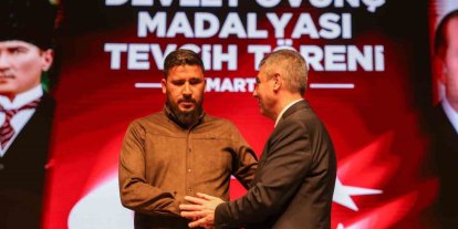 Mersin’de Devlet Övünç Madalyası ve Beratı tevcih töreni