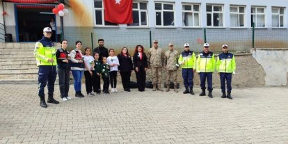 Şırnak’ta öğrencilere "Trafik Dedektifleri Projesi" anlatıldı