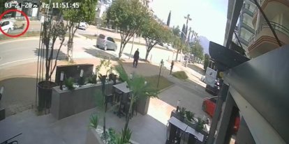 Antalya’da otomobille motosiklet çarpıştı: 2 yaralı