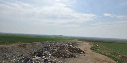 Mardin Büyükşehir Belediyesi, DEM Partili Nusaybin Belediyesinin yapmadığı çöp temizliğini gerçekleştirdi