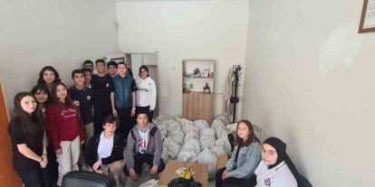 Lise öğrencilerinden örnek davranış