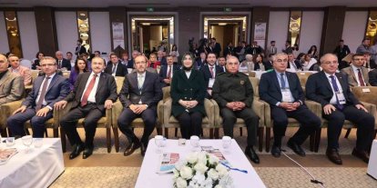 Afyonkarahisar’da 8. Tıbbi ve Aromatik Bitkiler Çalıştayı devam ediyor