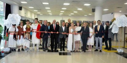 MTK Koleji’nden "genç karyalılar" resim sergisi