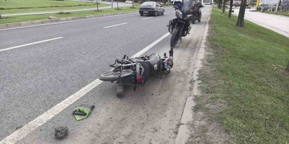 Polisten kaçan motosikletli kazaya karıştı, yaralanan sürücü ehliyetsiz çıktı