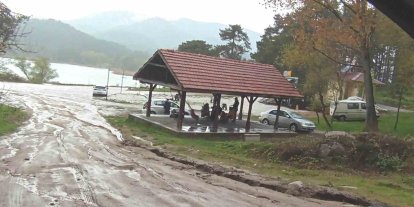 Artçı depremlerden kaçan Simavlılar soluğu Gölcük Yaylası’nda aldı