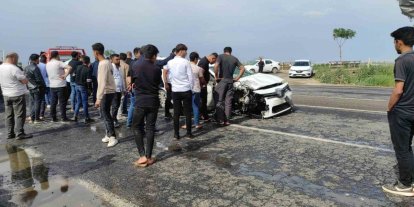 Şanlıurfa’da minibüs ile otomobil çarpıştı: 5 yaralı