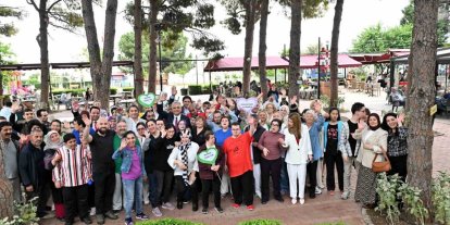 Muratpaşa’da Engelsiz Kafe 10’uncu yılını kutladı