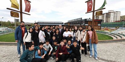 Başkan Tahmazoğlu, Geleneksel Sporlar Merkezi’nde gençlerle buluştu