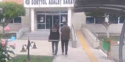 Hatay’da hapis cezasıyla aranan 2 kişi tutuklandı