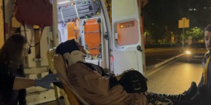 Işık ihlali kaza getirdi... Kırmızı ışıkta geçen otomobil taksiye çarptı: 7 yaralı