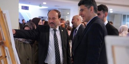 "Geleceğin ışığı çocuk ve ergen" temasıyla üçüncüsü düzenlenen psikoloji zirvesi" başladı