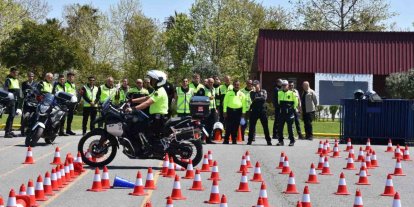 İl Emniyet Müdürü Arıbaş’tan şahin timi eğitimine denetim