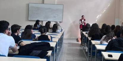 Sarıkamış’ta Kadına Yönelik Şiddet ve Erken Yaşta Evliliklerle Mücadele Semineri Düzenlendi