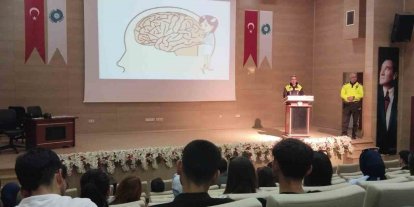 Niğde’de motosiklet kullanıcılarına güvenli sürüş eğitimi verildi