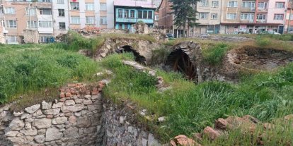 Kütahya’da Süleyman Şah Hamamı 9 yıldır restore edilmeyi bekliyor