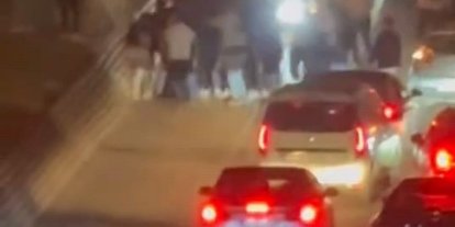 Asker konvoyundaki şahısların kavgası kamerada