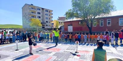 Kars'ta Miniklere Trafik Bilinci Aşılandı