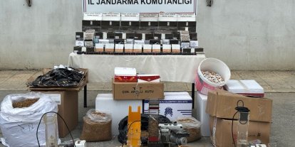 Kendi sardıkları tütünleri piyasaya süren 2 kişi yakalandı