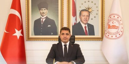 Vali Aslan "Dünyayı güzelleştiren en güçlü duygunun adıdır: Anne"