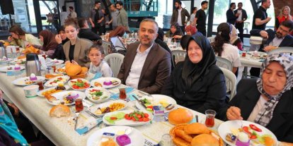 Başkan Görgel: "Sizler başı dik yüce gönüllü annelersiniz"