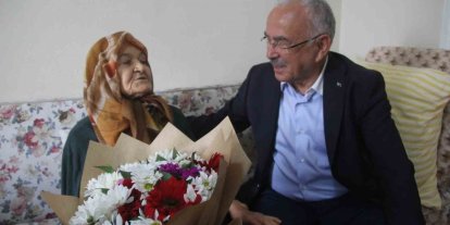 Ordulu 110 yaşındaki Hayriye nine, Anneler Günü’nde unutulmadı