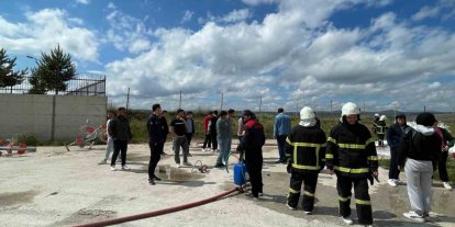 İtfaiye ekiplerinden üniversite öğrencilerine uygulamalı eğitim