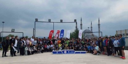 BUÜ’de "Aileler Yarışıyor" temalı oryantiring bayrak yarışı
