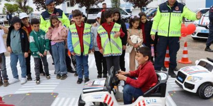 Minik yürekler büyük kahramanlarla buluştu