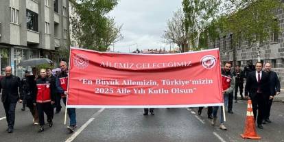 15 Mayıs Aile Günü Kars’ta Kortej Yürüyüşüyle Kutlandı