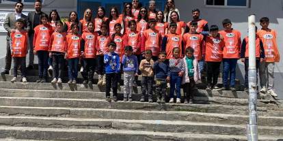 Kars’ta Anlamlı Proje: Köy Okullarına Meyve Fidanı Desteği