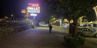 Kına gecesinde eğlenenlerin üzerine disko topu düştü: 3 yaralı
