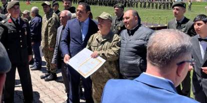 Kars’ta Temsili Askerlik Coşkusu