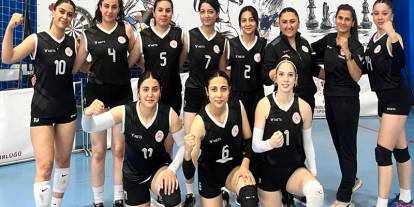 Kars KYK Voleybol takımı Türkiye 5'incisi oldu.