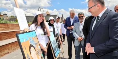 Kars'ta  “Şiir Gibi Çiziyorum” temalı resim sergisi