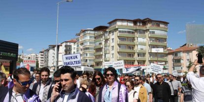 ÇAKÜFEST 2025 Bilim, Kültür ve Sanat Festivali kortej yürüyüşü yoğun ilgi gördü