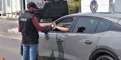 Kars’ta polis adeta göz açtırmıyor