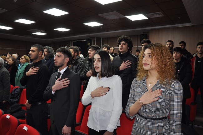 azerbaycanin-ulusal-lideri-haydar-aliyev-vefatinin-19-yilinda-karsta-anildi-6.jpg