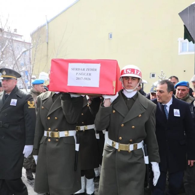 karsli-sehit-zehir-topraga-verildi-3.jpeg